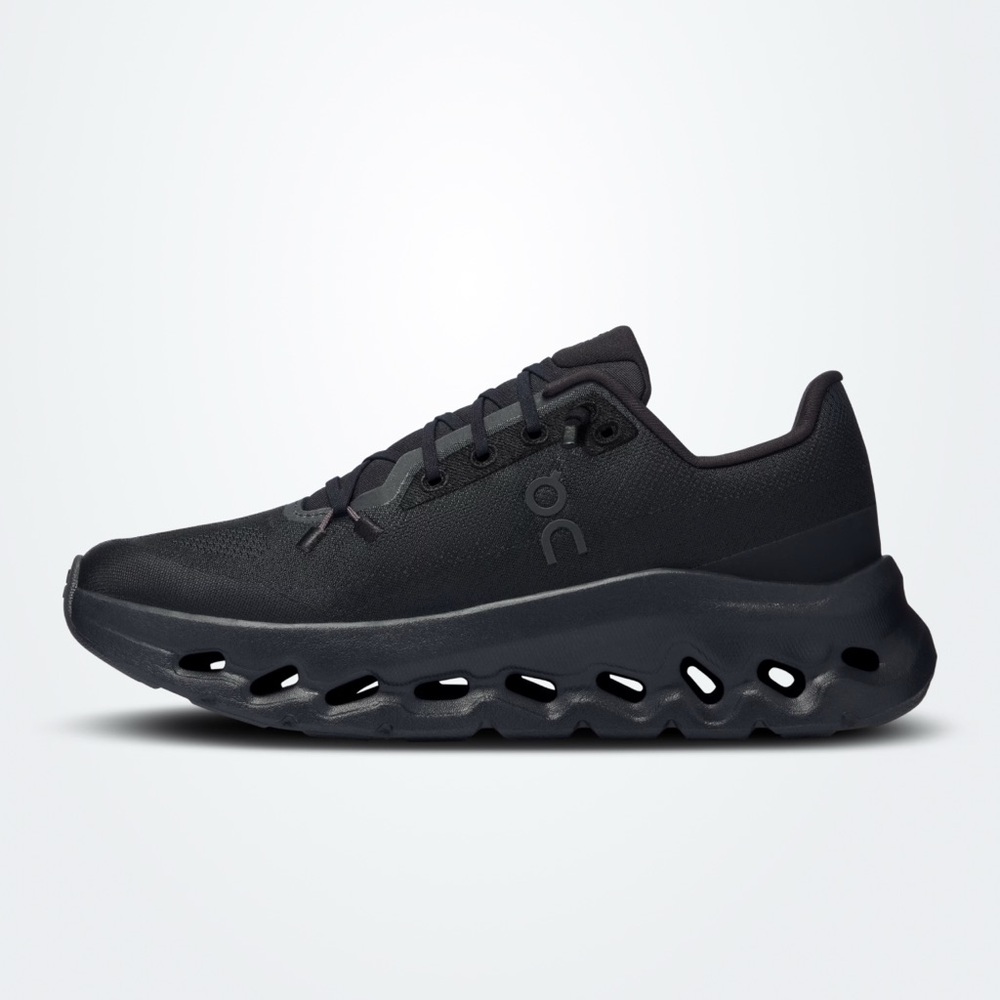On Running Women’s Cloudtilt Black Sneakers